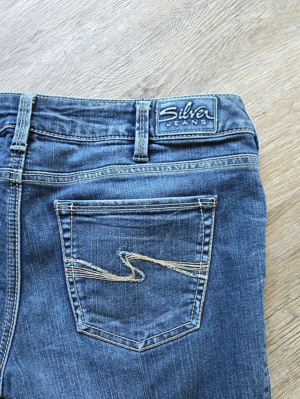 Silver Jeans Women's Denim Capris